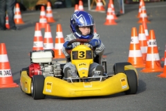 IMG_5176-Jasper-im-Kart