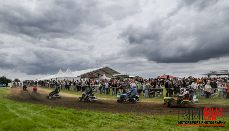 008-2026-lawnmower-racing_2412