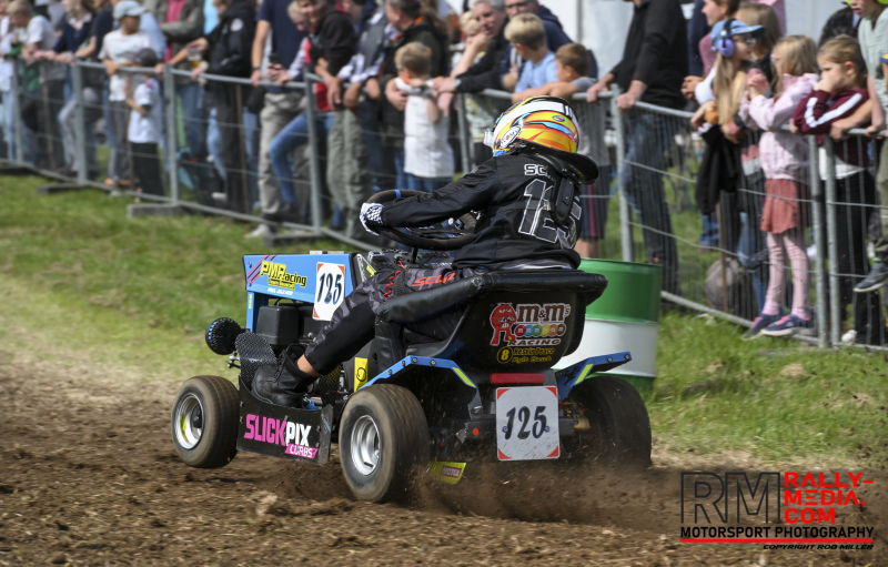 011-2026-lawnmower-racing_0446