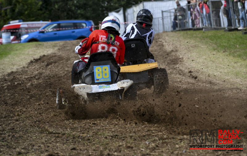 038-2026-lawnmower-racing_0482