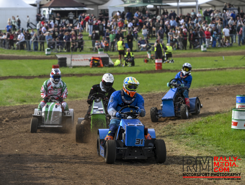 047-2026-lawnmower-racing_4006