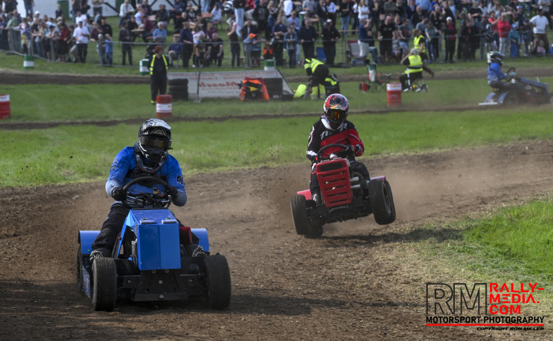 095-2026-lawnmower-racing_3418